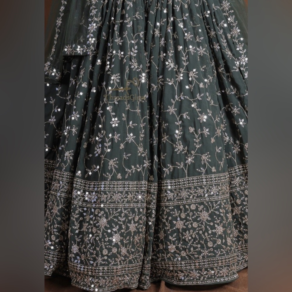 Green Georgette Lehenga Choli Dupatta Set Zari Thread Sequin Embroidery - Picture 5 of 6